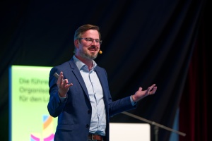 Blick auf die dLv-Ladenbautagung 2025 in Legden