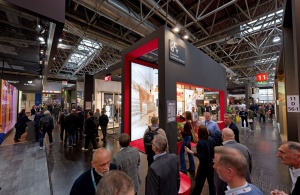 Fünf Fagen an Angela Krause, was Ladenbautrends über den Einzelhandel sagen